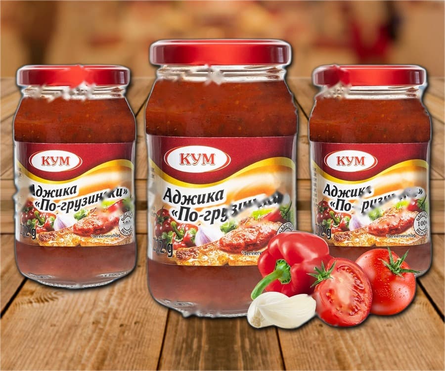 Preparazione del pomodoro in stile georgiano