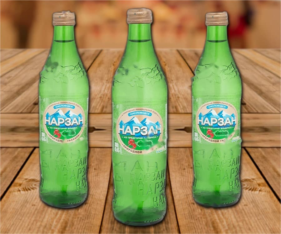Натуральная минеральная вода, карбонизированная, с добавлением газированных напитков, 450 мл.