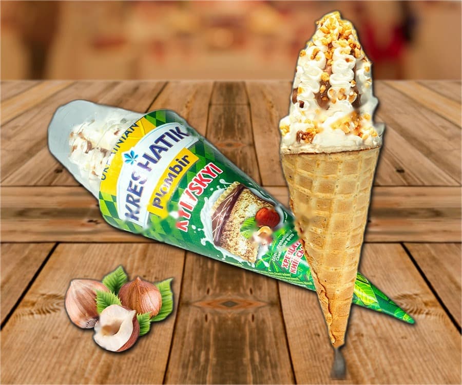 Gelato alle nocciole, con granella di nocciole caramellate