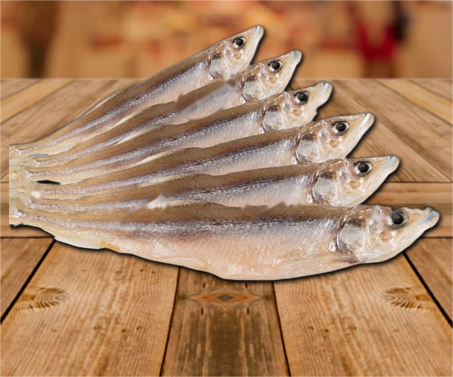 Éperlan argenté (Osmerus eperlanus) salé et fumé, avec tête, non vidé (10-15cm)